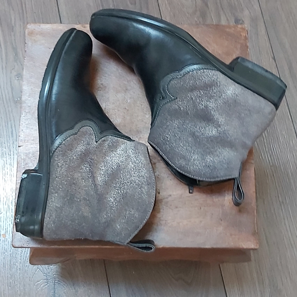 Naot Sirocco leather booties
